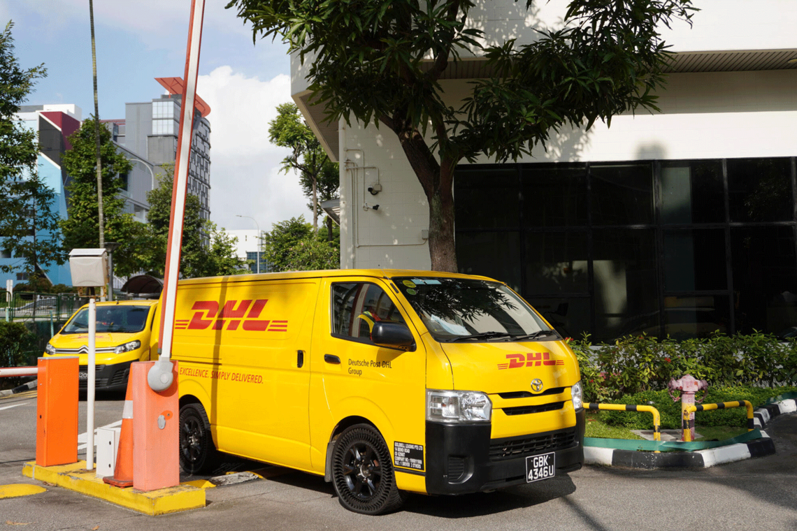 MICHELIN イエロー テント ミシュラン ミシュラン、DHL Expressと提携し、シンガポールで耐パンク性タイヤ